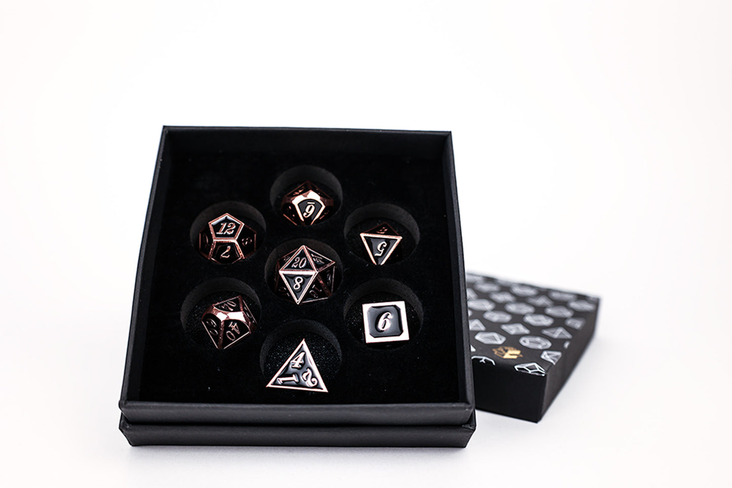 Metal Dice Set Serif Black/Brass